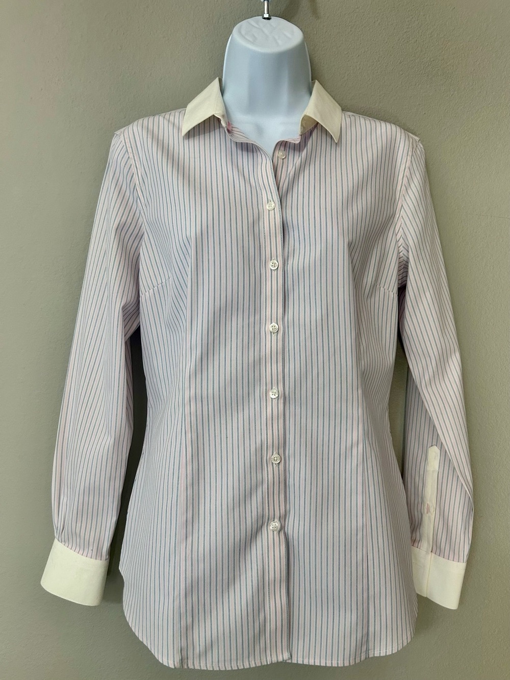 Brooks Brothers Women’s Sz 6 Tailored Fit Non-Iron Stretch Striped Shirt